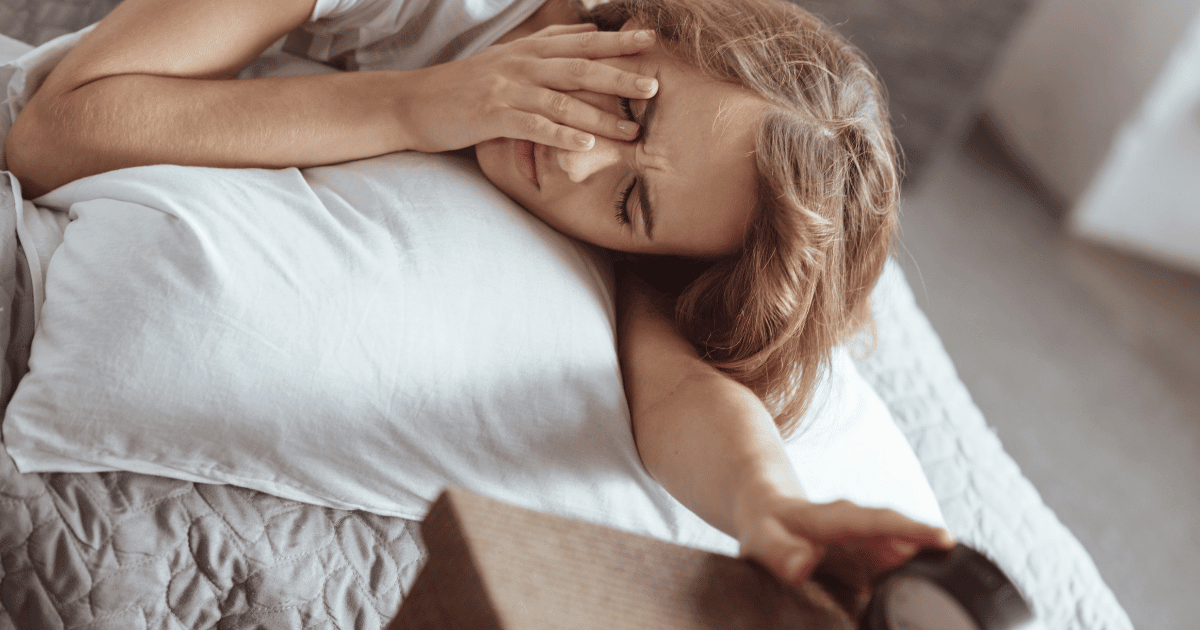 Does Melatonin Make You Groggy? Causes and How to Avoid It - Sip2Sleep