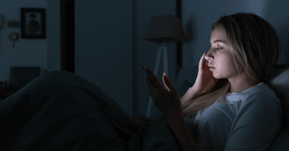 How Doomscrolling Before Bed Affects Your Sleep - Sip2Sleep