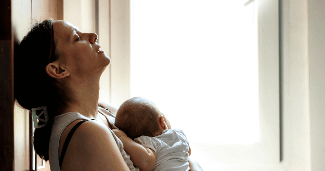 Postpartum Insomnia: Why You Can’t Sleep After Giving Birth